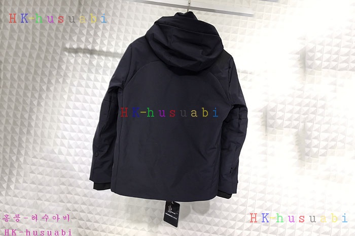 NEW 몽클레어 패딩 신상 M 12470045