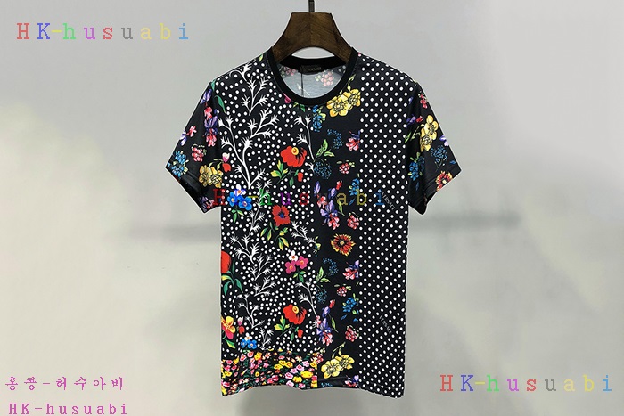NEW 베르사체 반팔티 신상 V 958225