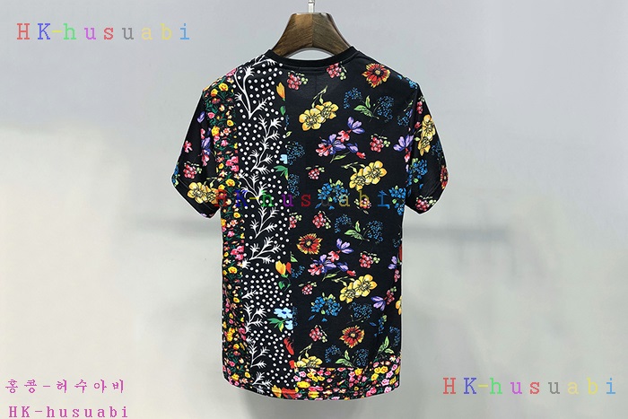 NEW 베르사체 반팔티 신상 V 958225