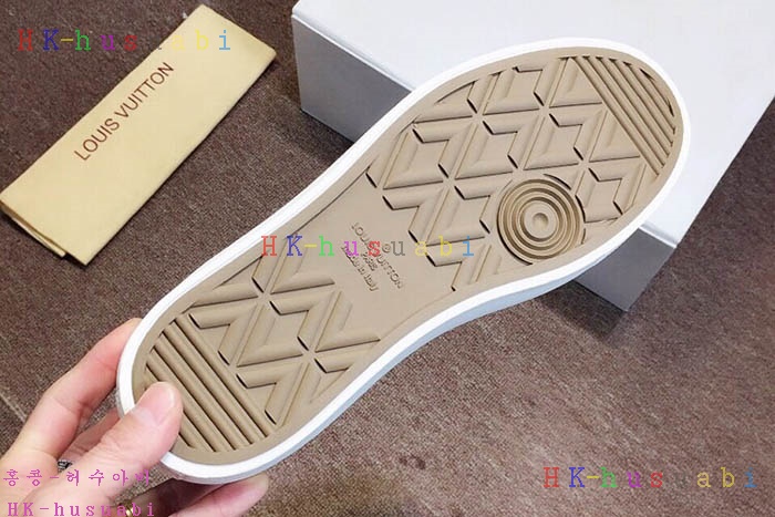 NEW 루이비통 신상 신발 LV 320338
