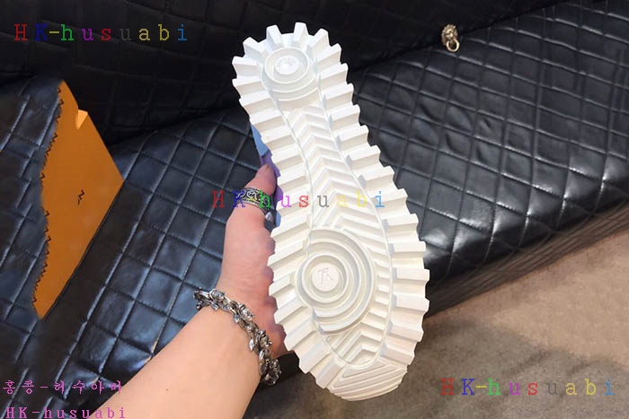 NEW 루이비통 남성용 신발 LV 958277