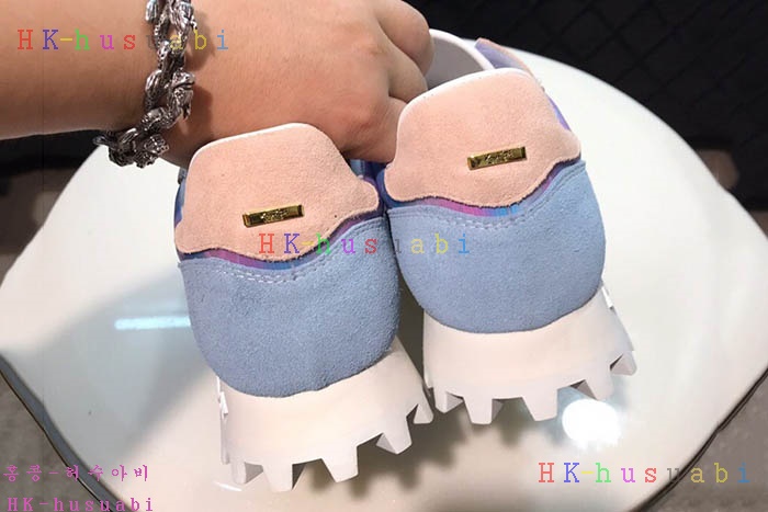 NEW 루이비통 남성용 신발 LV 958277