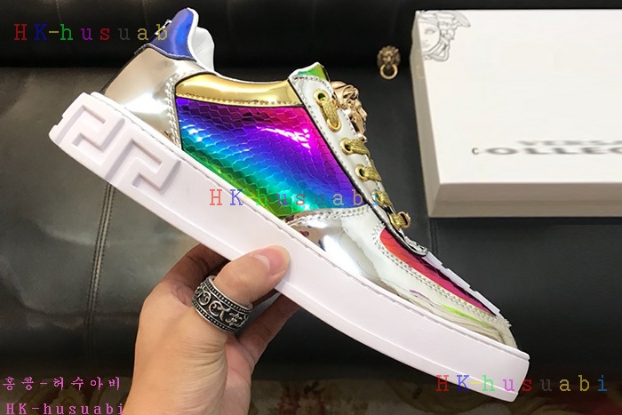 NEW 베르사체 남성용 신발 V 470044