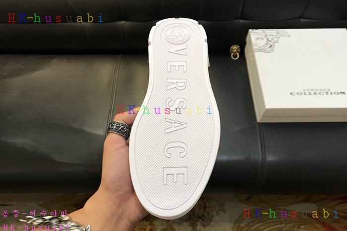 NEW 베르사체 남성용 신발 V 470044