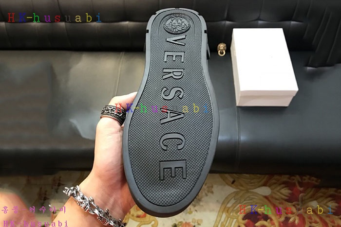 NEW 베르사체 남성용 신발 V 470063