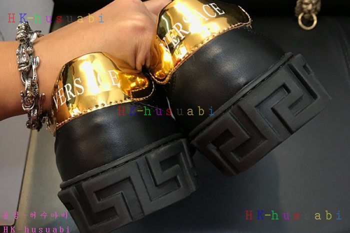 NEW 베르사체 남성용 신발 V 470063