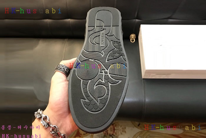 NEW 베르사체 남성용 신발 V 470065