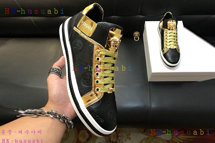 NEW 베르사체 남성용 신발 V 470069
