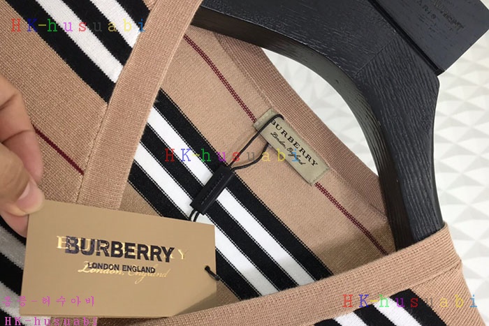 NEW 버버리 가디건 신상 BB 8754227