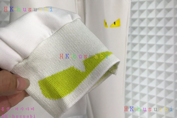 NEW 펜디 츄리닝바지 신상 FD 114404