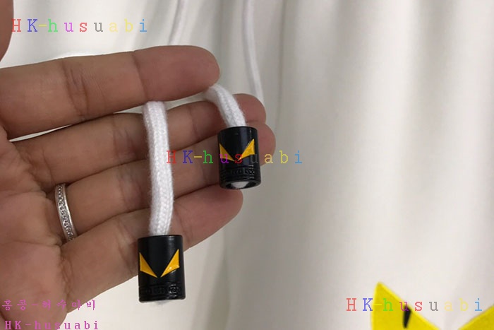 NEW 펜디 츄리닝바지 신상 FD 114404