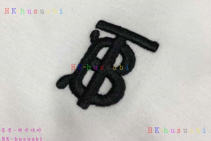 NEW 버버리 긴팔티 신상  BB 744470