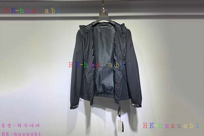 NEW 알마니 바람막이 신상 A 672215