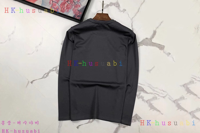 NEW 펜디 긴팔티 신상 FD 75750