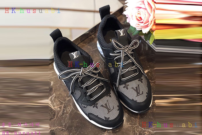 NEW 루이비통 신발  신상 LV 225867
