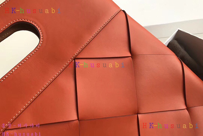 ★미러급★ 보테가베네타 스몰 슬립 토트 백 BV 574154-2