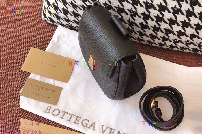 ★미러급★ 보테가베네타 가죽 벨트백 BV 576643-3