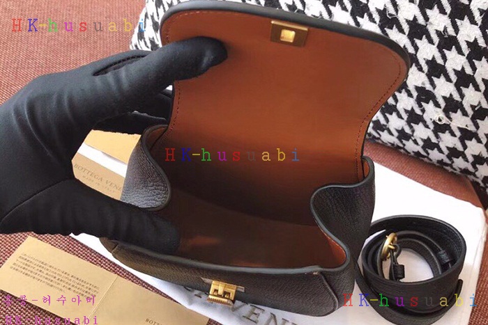 ★미러급★ 보테가베네타 가죽 벨트백 BV 576643-3