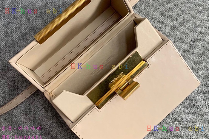 ★미러급★ 보테가베네타 데이지 백 BV 577038-2