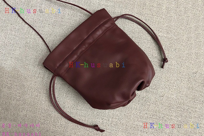 ★미러급★ 보테가베네타 드로우스트링 파우치 BV 583774-2