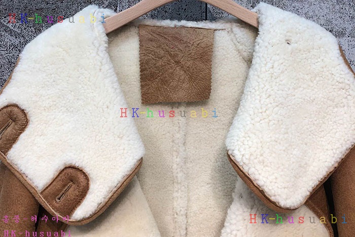 NEW  로에베 무스탕 신상 LW 6798800