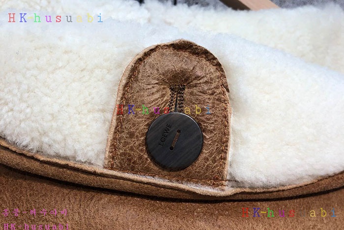NEW  로에베 무스탕 신상 LW 6798800