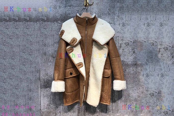 NEW  로에베 무스탕 신상 LW 6798801