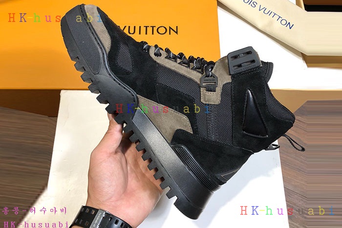 NEW  루이비통 남성용 신발  LV 4447557