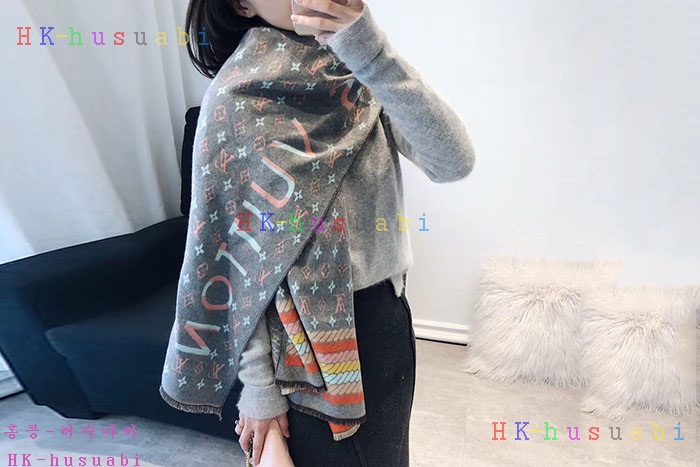 NEW 루이비통 스카프 신상 LV 1587024