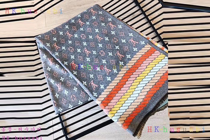 NEW 루이비통 스카프 신상 LV 1587024