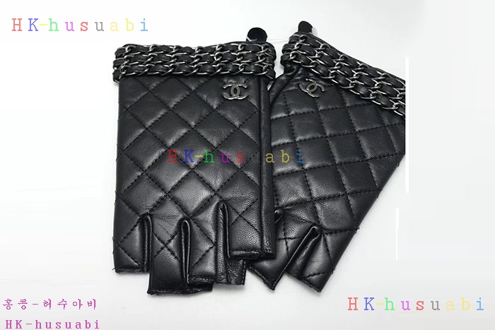 NEW 샤넬 장갑 신상 CH 10444475