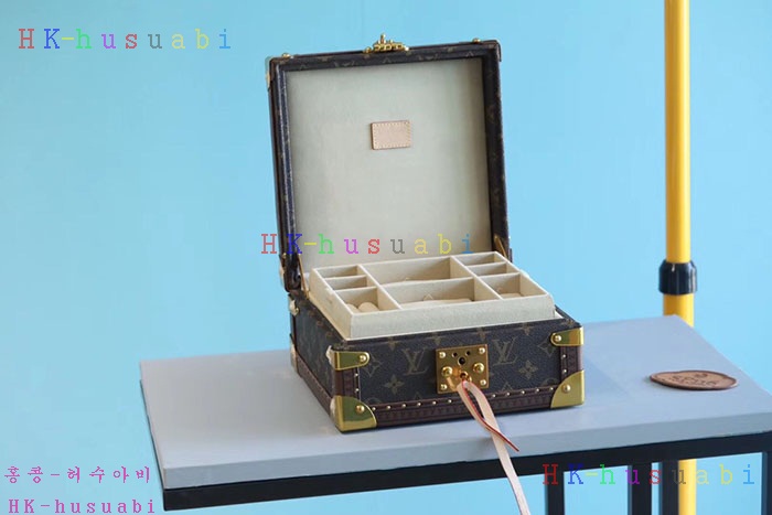 NEW 루이비통 주얼리 박스 LV 111243