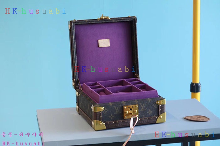 NEW 루이비통 주얼리 박스 LV 111244
