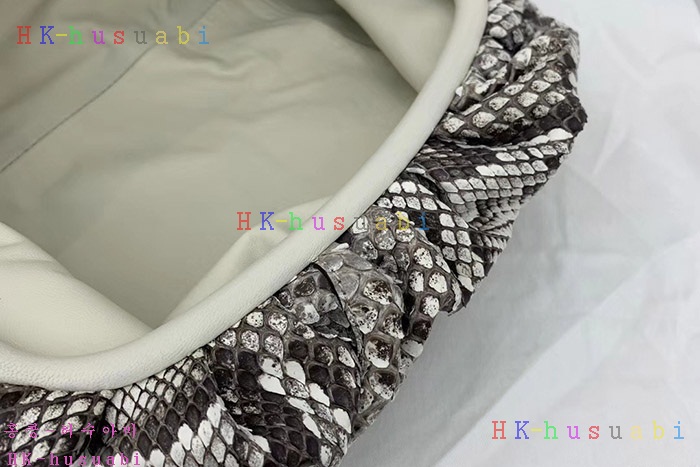 ★미러급★ 보테가베네타 파이톤 파우치 BV 576227(뱀피)