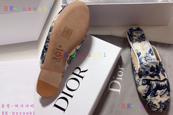 NEW 디올 신발 신상 DR 355584