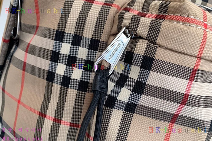 ★미러급★ 버버리 빈티지 체크 나일론 백팩 BB 6472220
