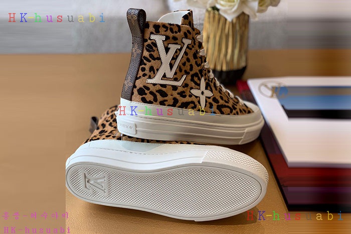 NEW 루이비통 신발 신상 LV 9452579