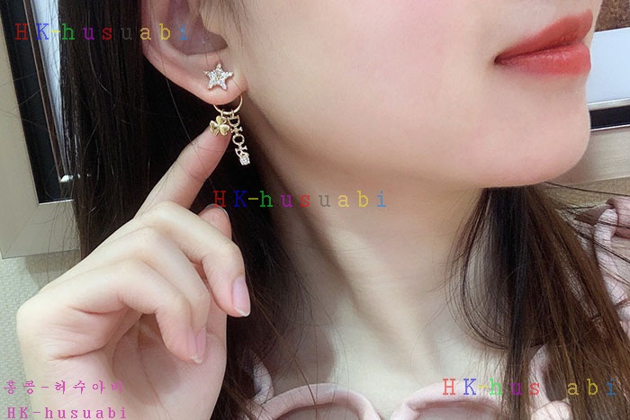 NEW 디올 귀걸이 신상 D 4017809