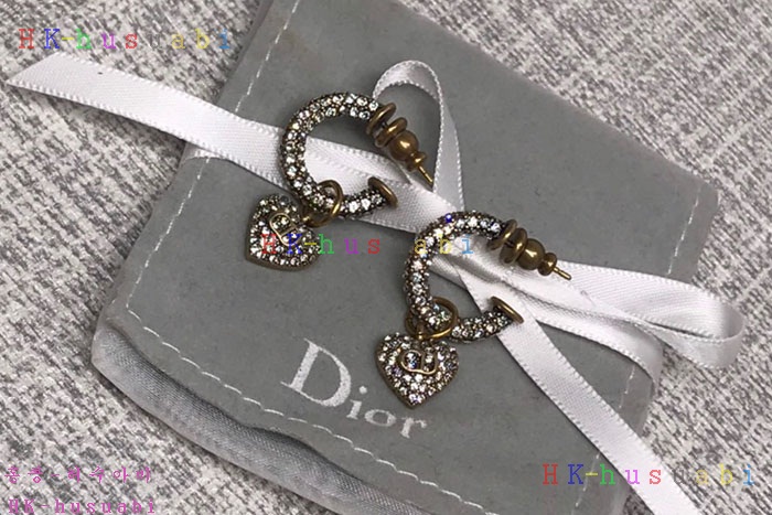 NEW 디올 귀걸이 신상 D 4017824