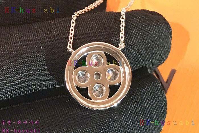 NEW 루이비통 목걸이 신상 LV 0024234
