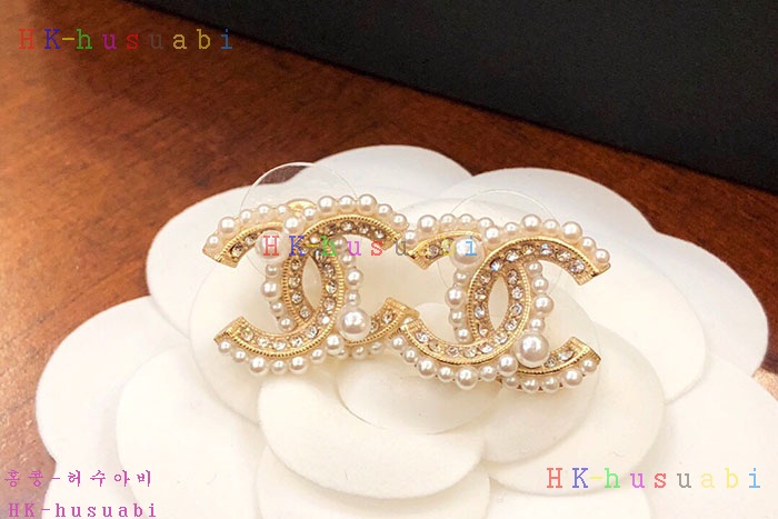 NEW 샤넬 귀걸이 신상 CH 4017783