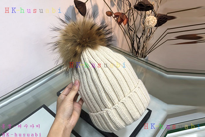 NEW 몽클레어 모자 신상 M 42155528