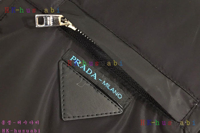 NEW 프라다 패딩 신상 P 2733253