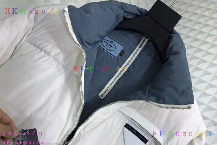 NEW 프라다 패딩 신상 P 2733254