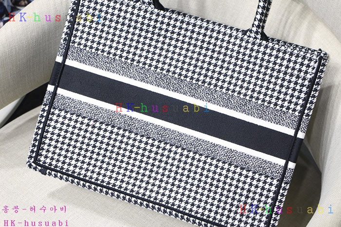 ★미러급★ 디올 북 토트백 DR 944103