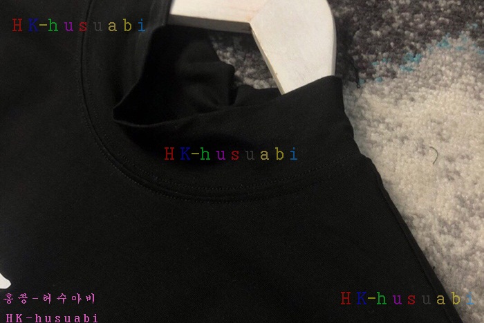 NEW 버버리 긴팔티 신상  B 54215116