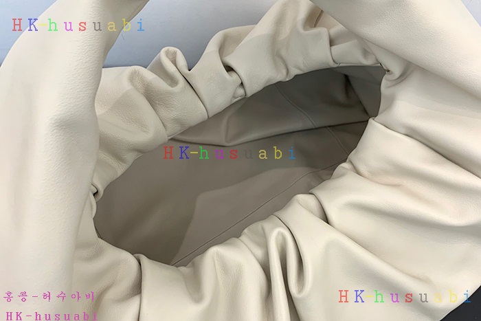 ★미러급★ 보테가베네타 숄더 파우치 BV 607985-3
