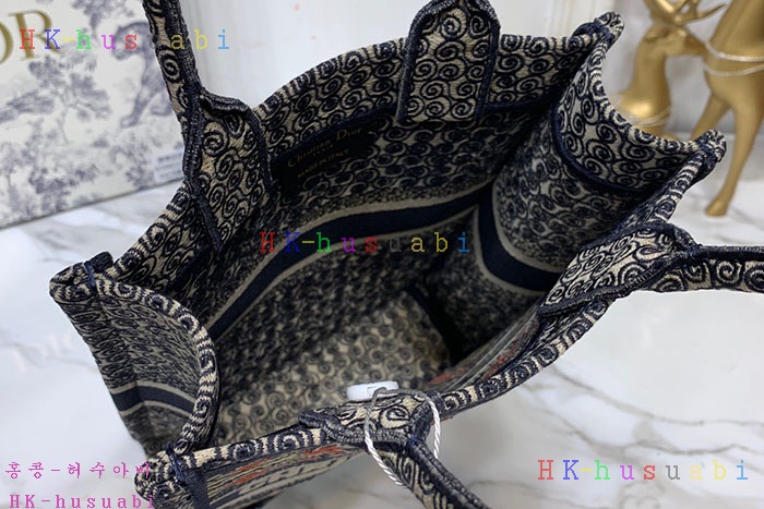 ★미러급★ 디올 미니 북 토트백 DR 64222-5