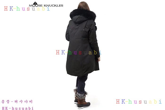NEW 무스너클 패딩 신상 M 45822215