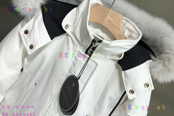 NEW 무스너클 패딩 신상 M 45822216